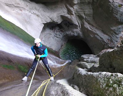 Rappel canyon de Angon