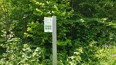 Panneau indiquant l'entrée dans la Réserve Biologique Domaniale Dirigée du Haut-Chéran