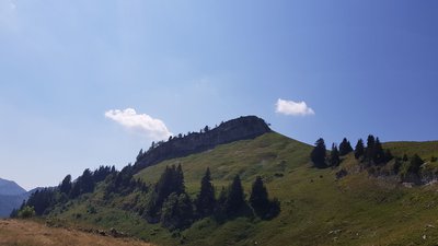 Sommet de Lanche Close visible depuis le chalet du Charbon