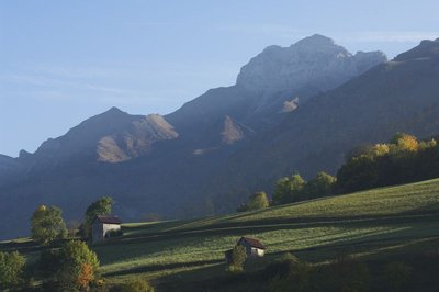 En quittant Jarsy, au pied de l'Arcalod