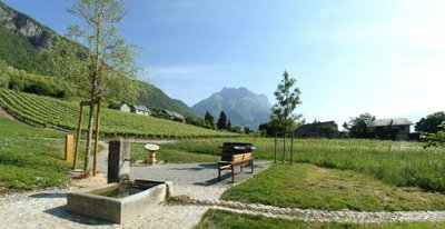 La halte du "fouloir" sur le sentier de découverte